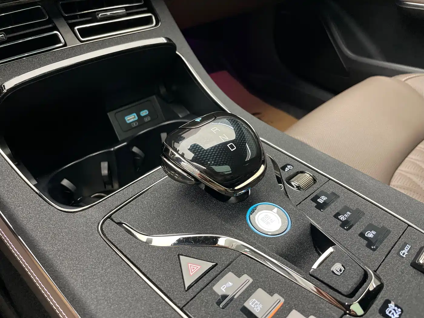 BYD Han 2023 EV Champion Edition 605KM FWD Premium фото 16