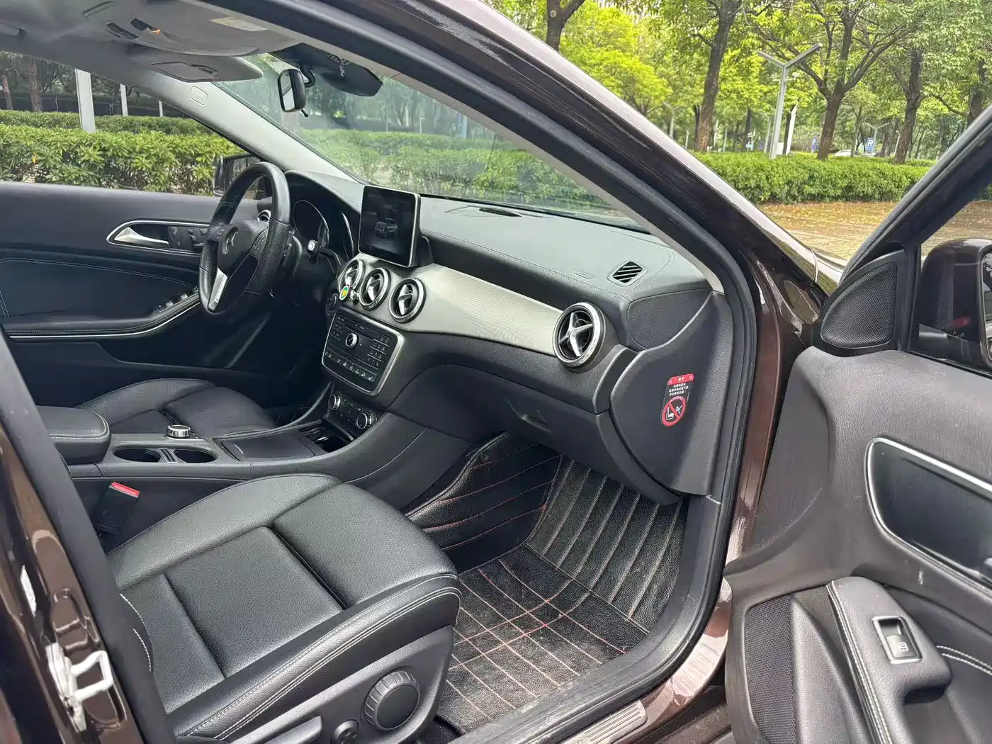 Mercedes-Benz GLA 2016 GLA 220 4MATIC Fashion фото 4
