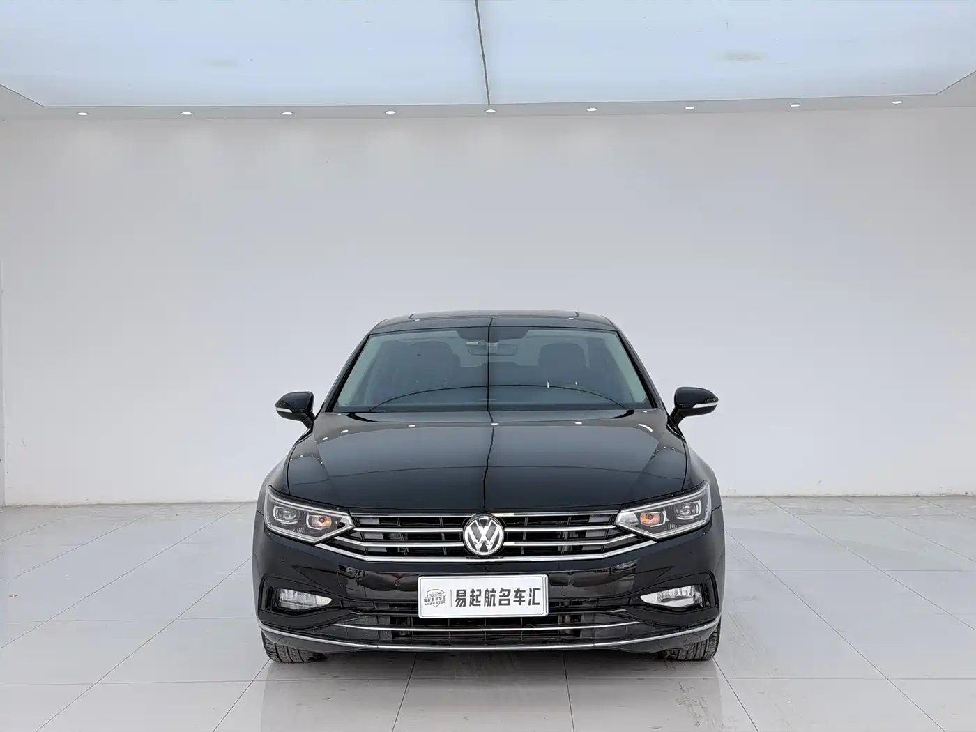 Volkswagen Magotan 2020 330TSI DSG Luxury фото 2