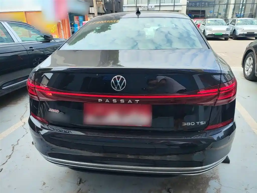 Volkswagen Passat 2026 Outstanding Edition 380TSI Starlight Dragon Soaring Version фото 6