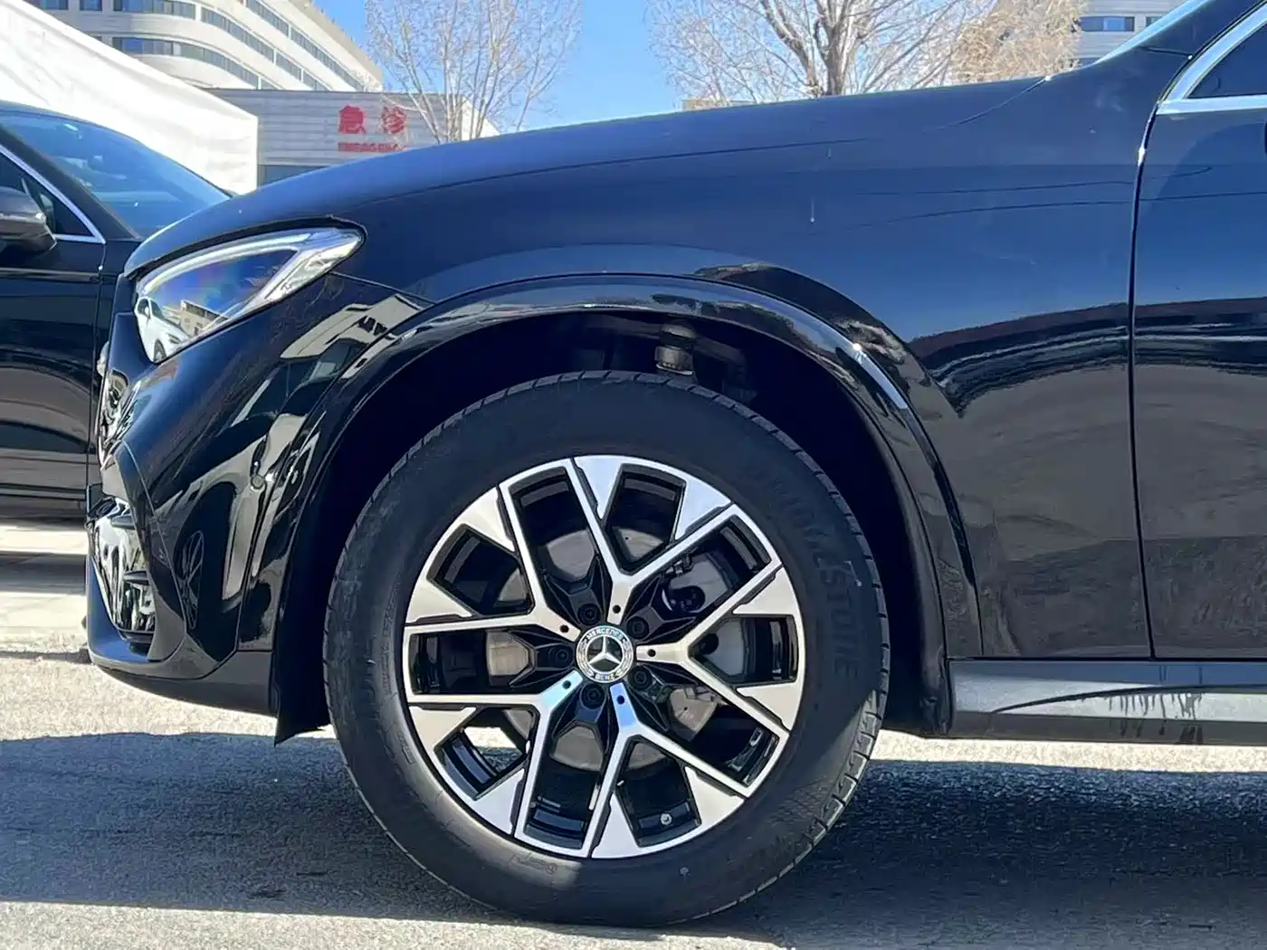 MERCEDES-BENZ GLC