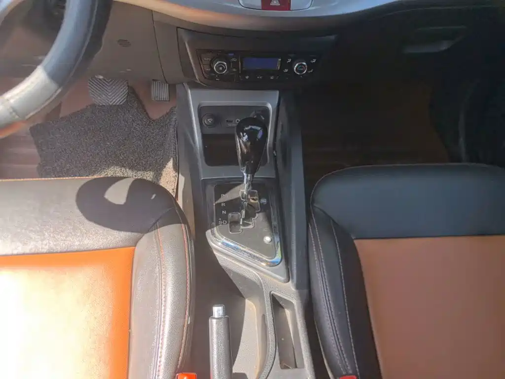 JAC Refine S3 2015 2014 1.5L CVT Luxury Smart