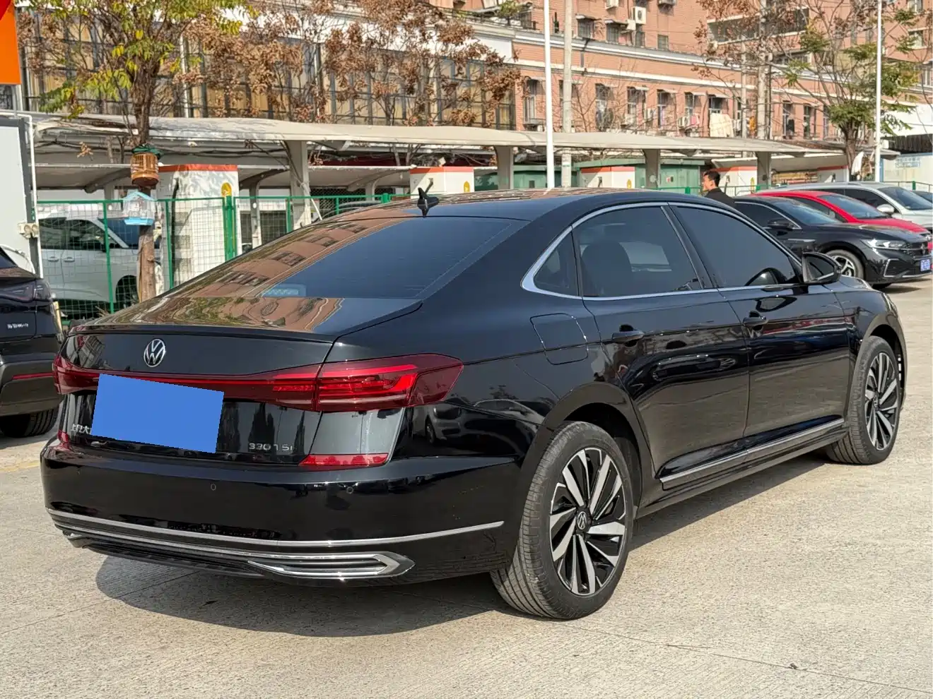 Volkswagen Passat 2022 330TSI Elite Edition фото 5