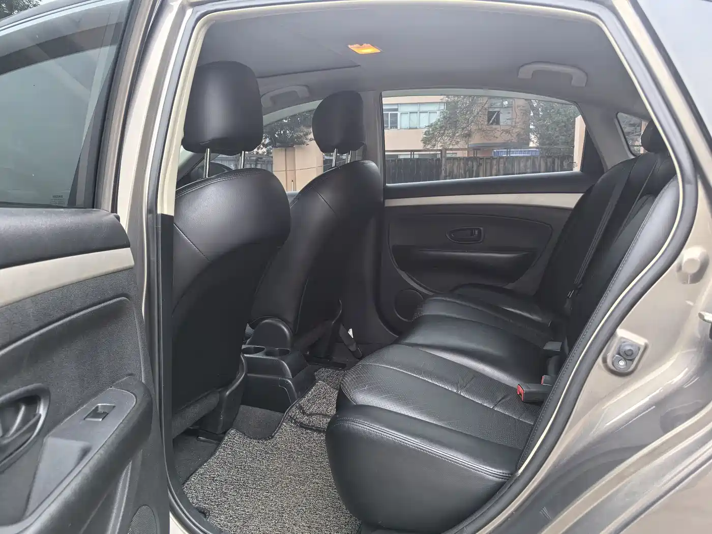 Фото 6 - Nissan Sylphy
