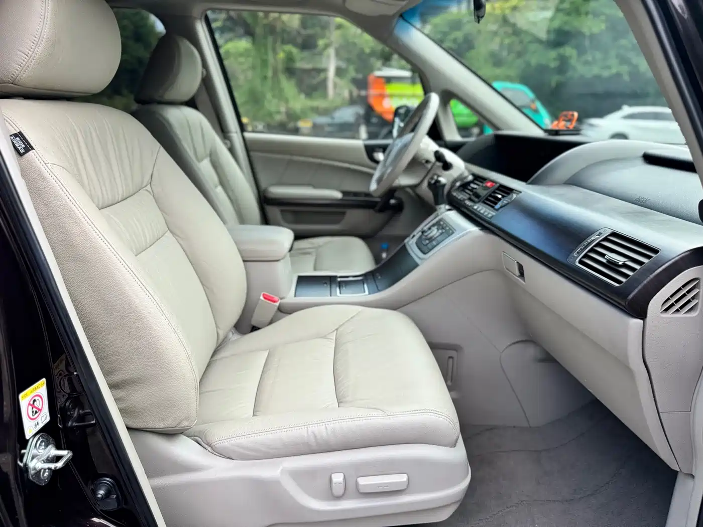 Honda Elysion 2014 2012 2.4L VTi-S Premium Edition