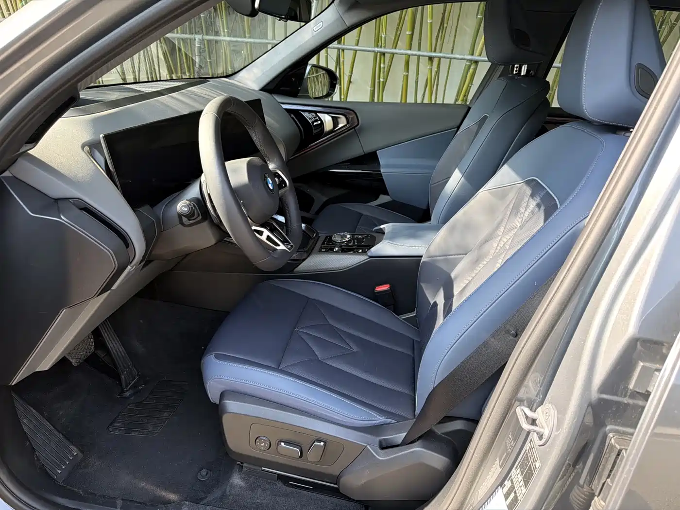 BMW X3 2025 xDrive30L Premium M Sport Package фото 4