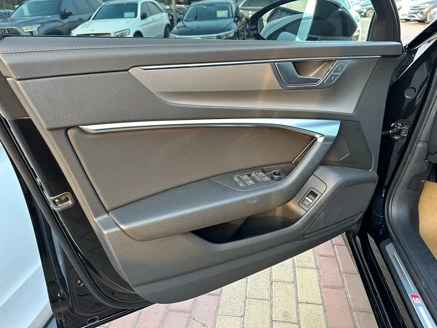 Audi A6L 2024 40 TFSI Luxury Dynamic фото 8