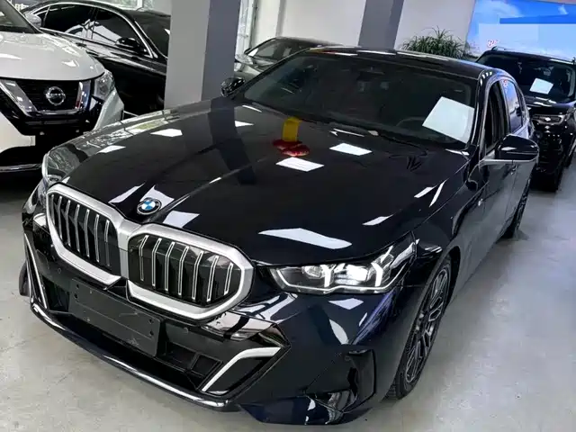 BMW 5 525Li, M Спорт-пакет