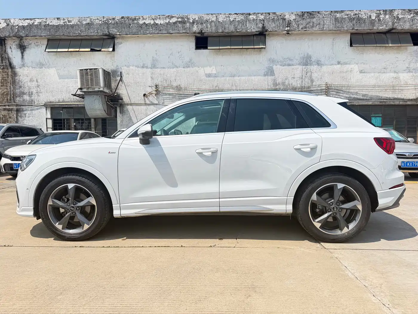 Audi Q3 2023 35 TFSI Fashion Dynamic (1.4T) фото 7