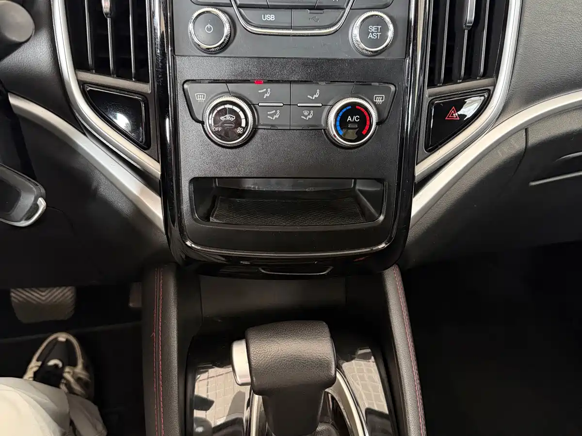 Zhonghua V3 2019 2019 Pre-production Model