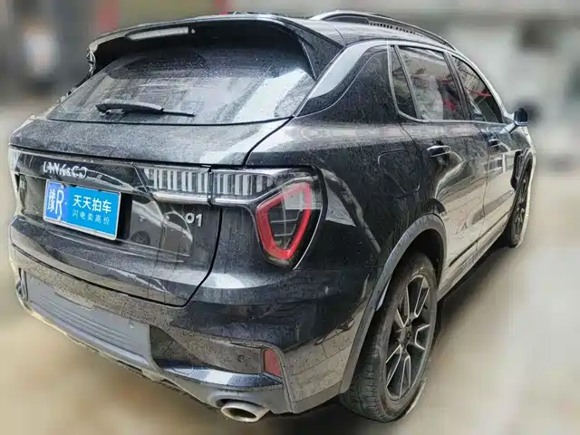Lynk & Co 01 2021 2.0TD 2WD Pro — фото 2
