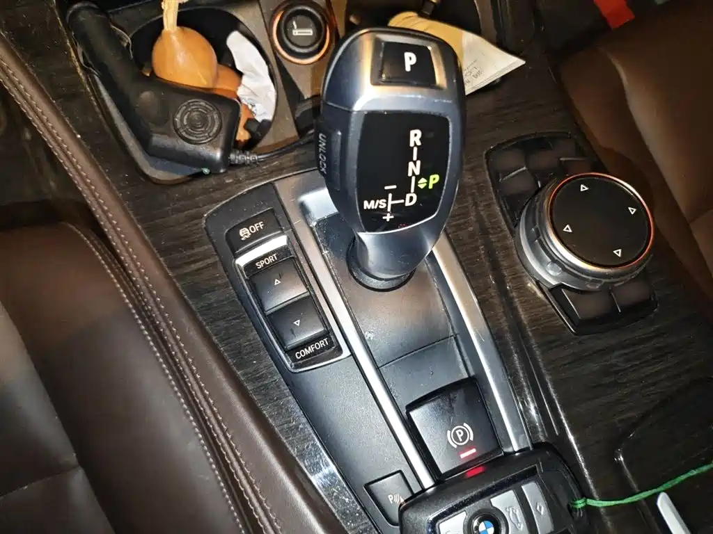 BMW 5 Series 2014 525Li Luxury Design Package фото 7