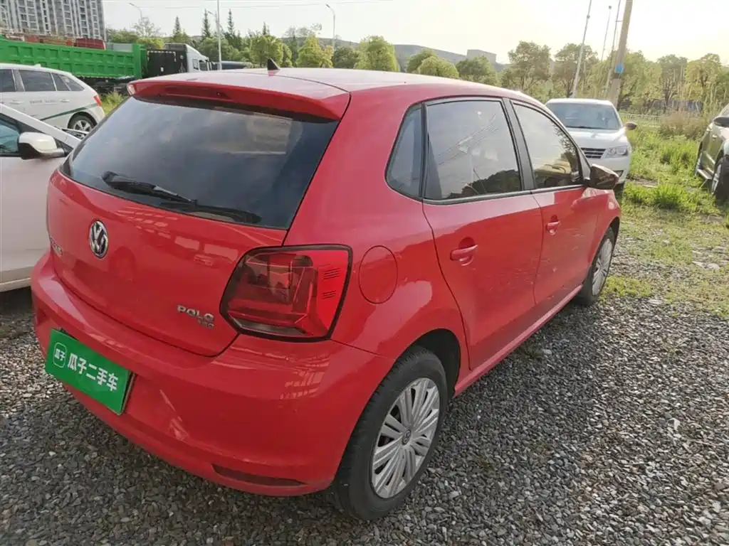 Volkswagen Polo 2016 1.6L Automatic Comfort фото 7