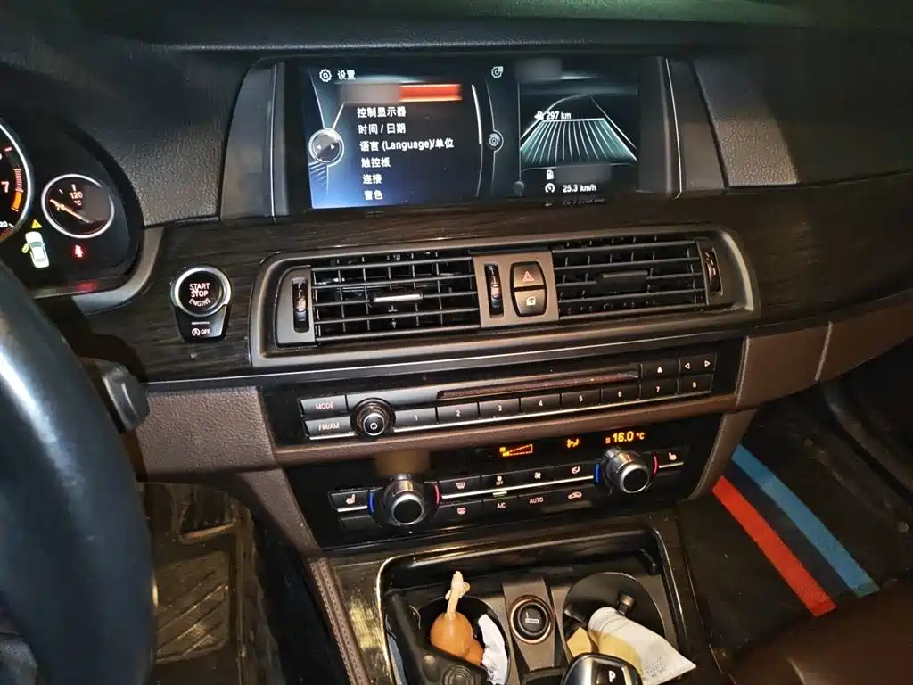 BMW 5 Series 2014 525Li Luxury Design Package фото 6