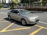 Фото 5 - Audi A4