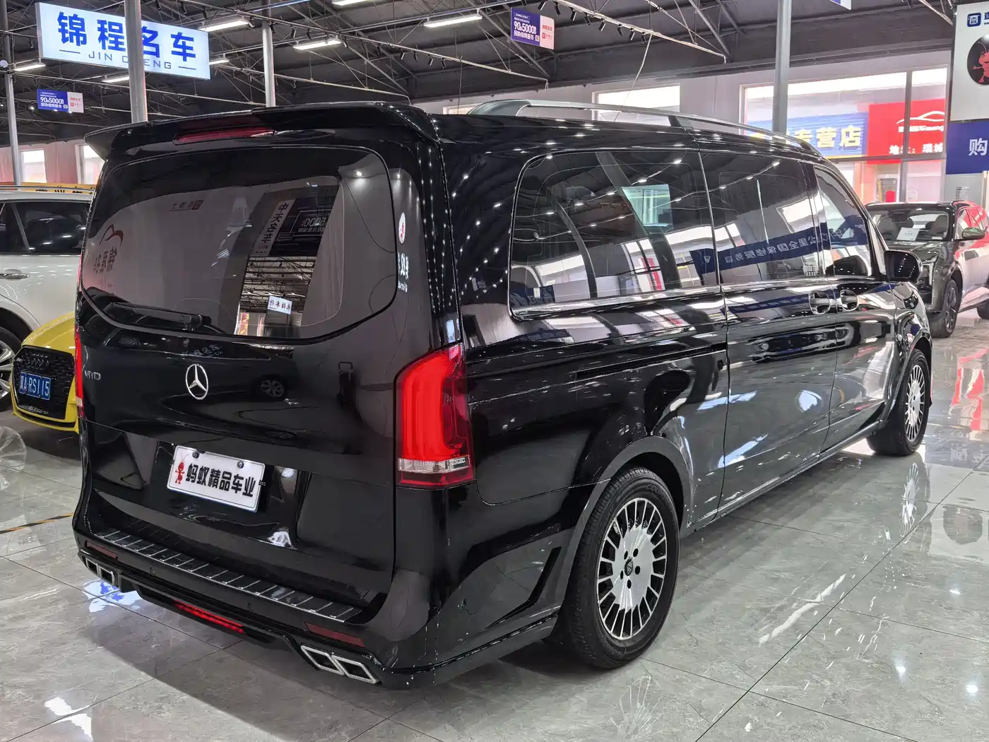 Mercedes-Benz Vito 2018 2.0T Business Edition China VI фото 5