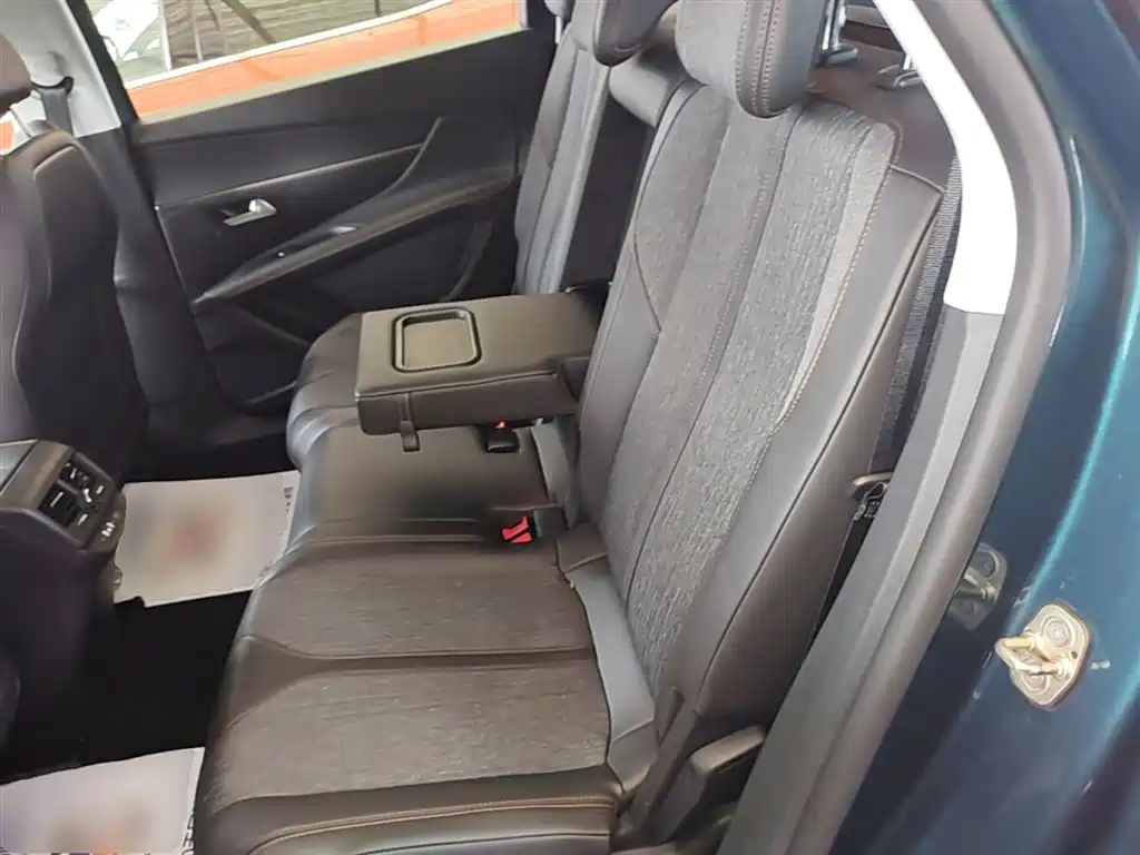 Peugeot 5008 2017 380THP 5-Seat Elite Edition фото 17