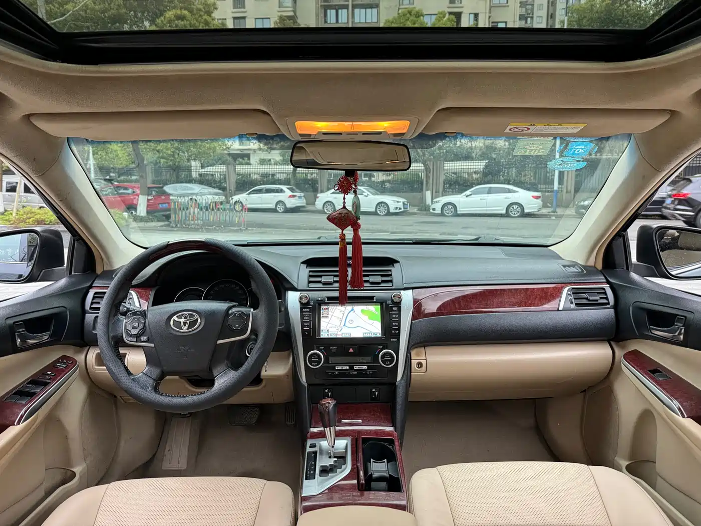 Toyota Camry 2012 2.0G Luxury Edition фото 9