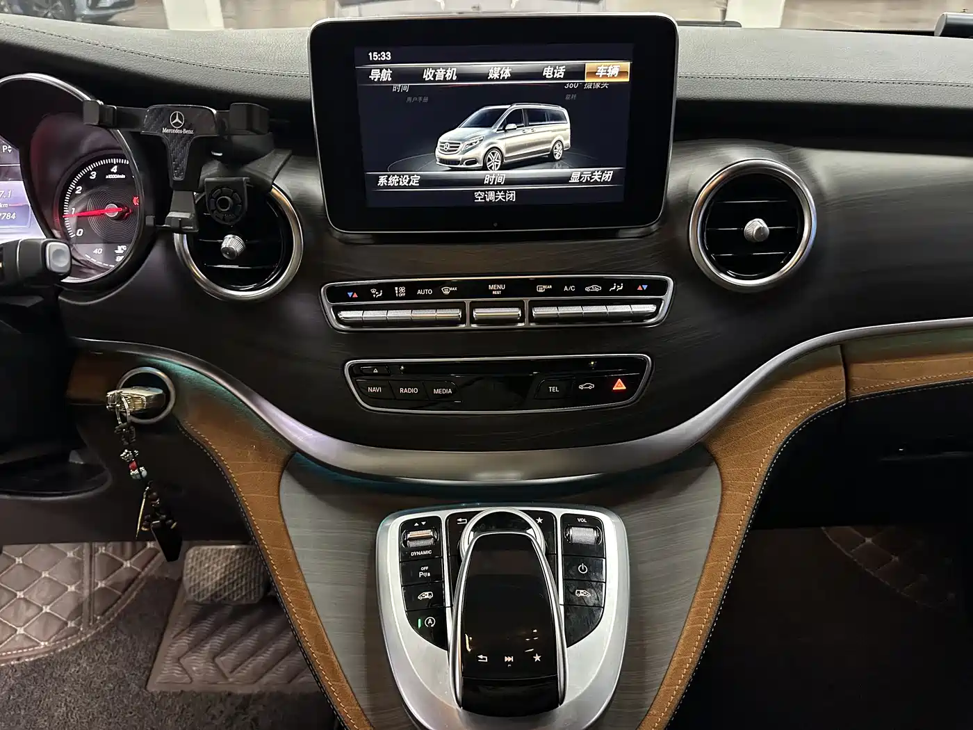 Mercedes-Benz V-Class 2018 V 260 L Premium Long Version China V фото 17