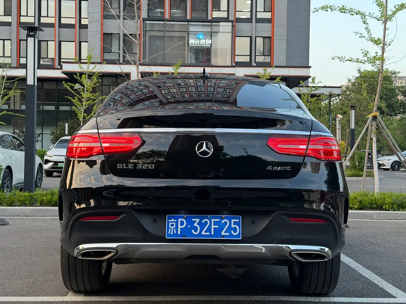 Mercedes-Benz GLE Coupe 2015 GLE 320 4MATIC Coupe SUV фото 13