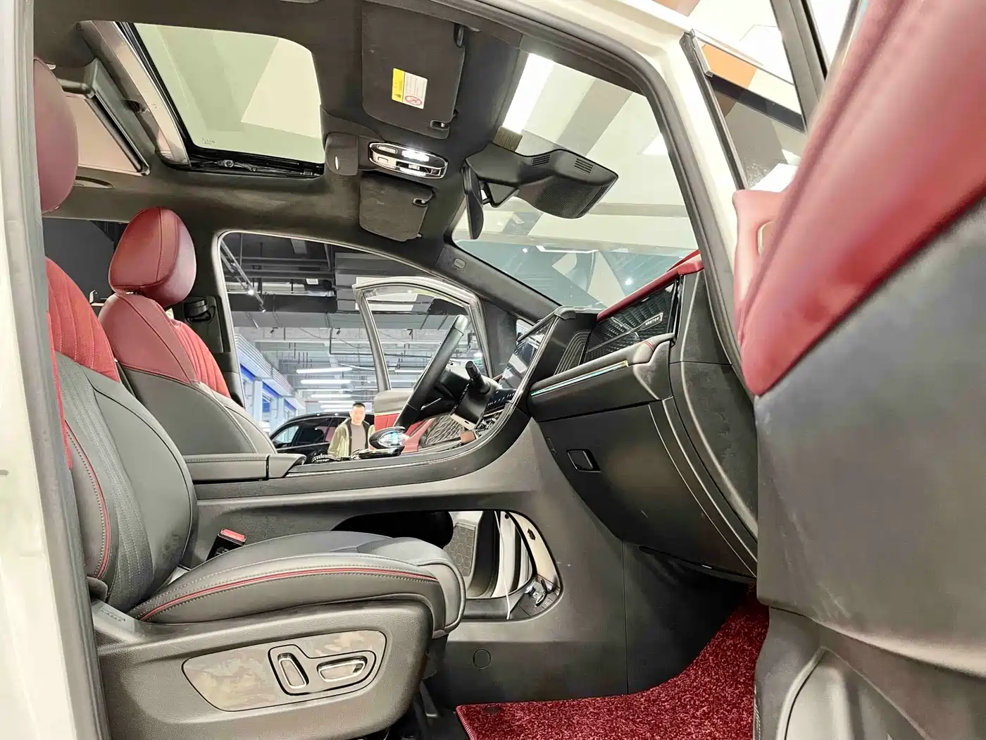GAC Trumpchi Trumpchi M8 2023 Model Master Series 400T Ultimate Edition фото 15