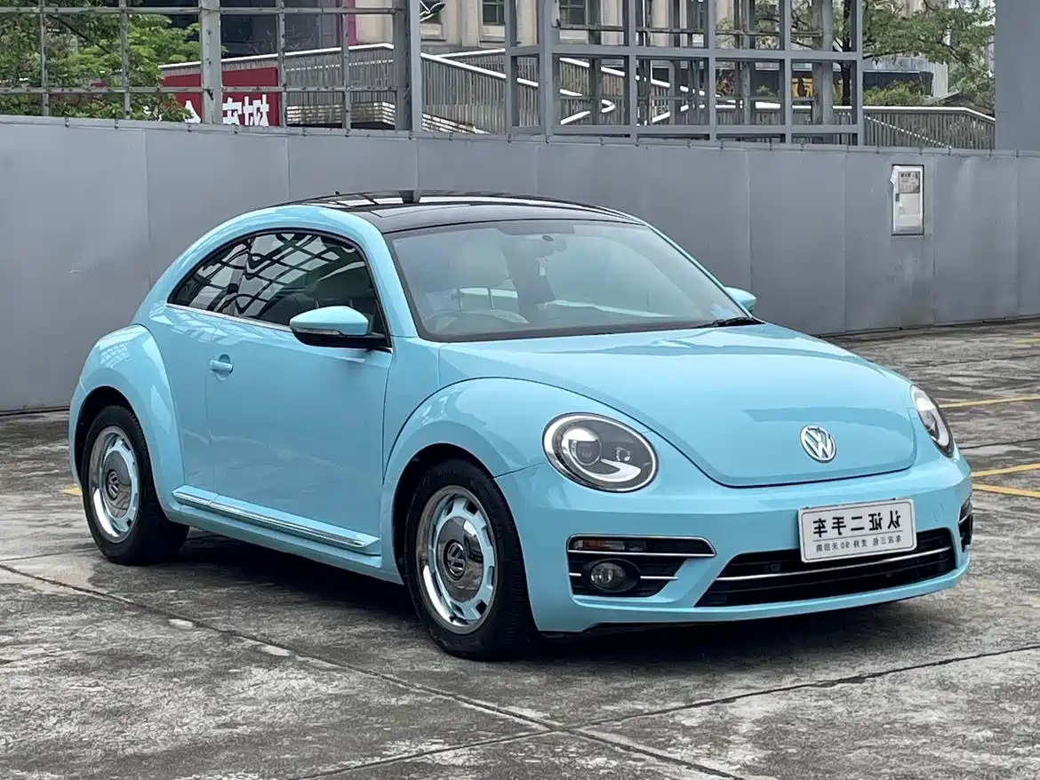 Volkswagen Beetle 2018 180TSI Trend Joy Edition фото 2