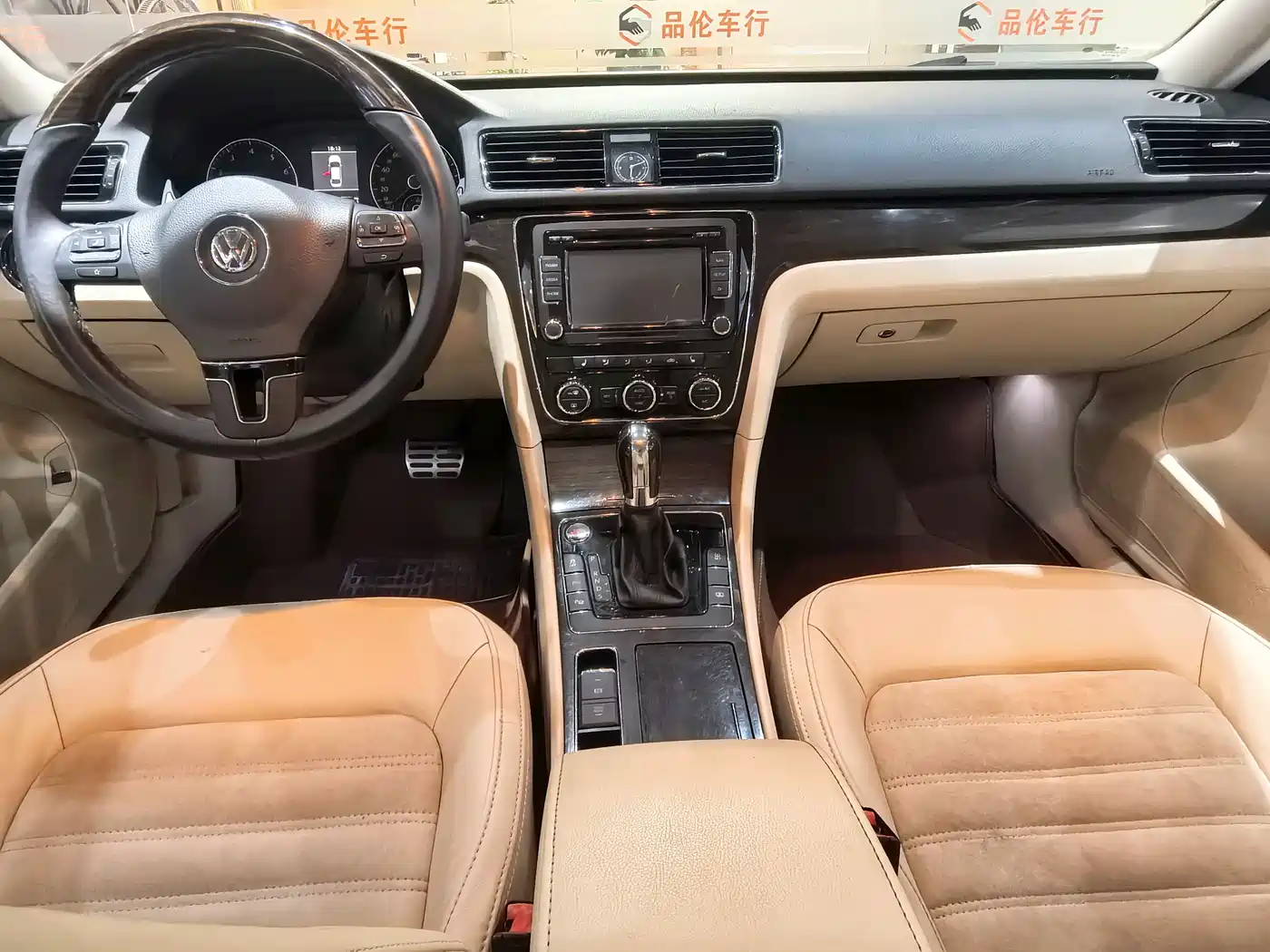 Фото 5 - Volkswagen Passat