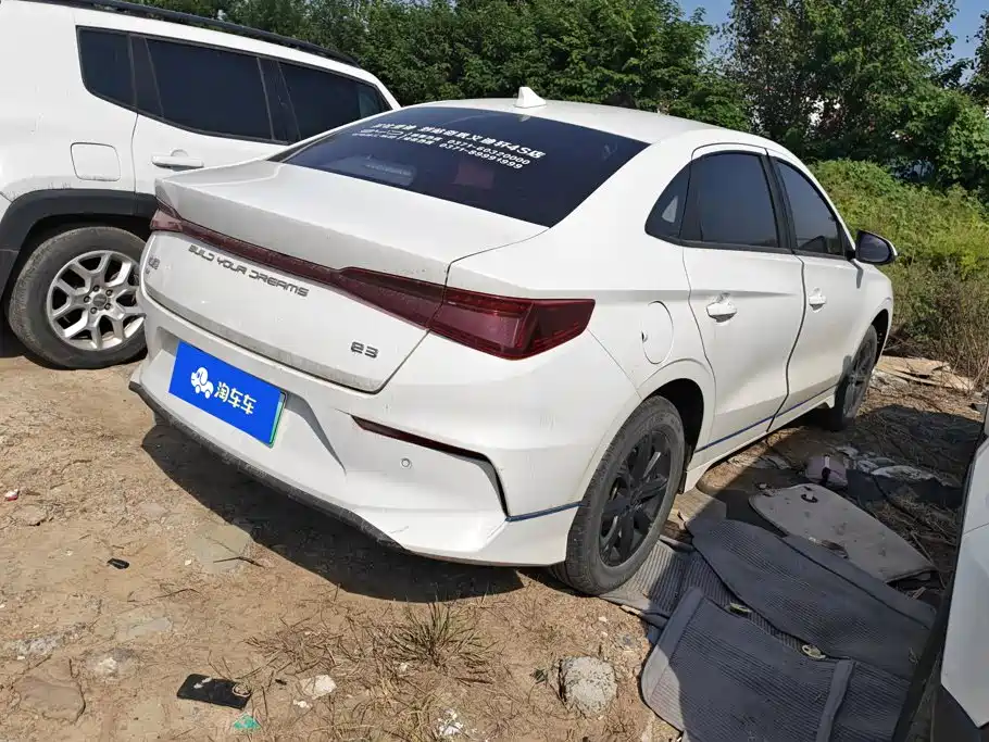 BYD e3 2023 2021 Leading Comfort Edition