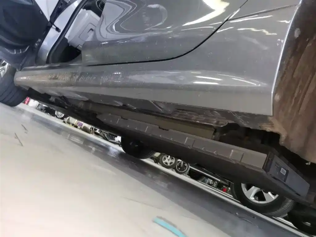 BYD Qin PLUS 2024 Glory Edition DM-i 55KM Surpass фото 22