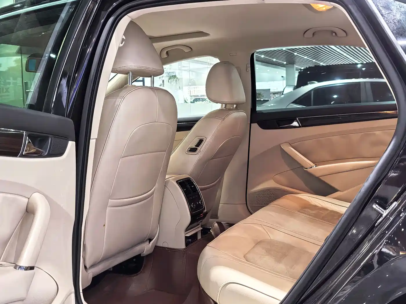 Фото 6 - Volkswagen Passat