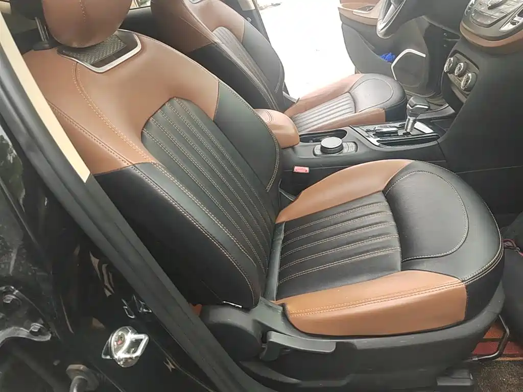 Soueast DX7 2016 2016 1.5T Automatic Glory Edition