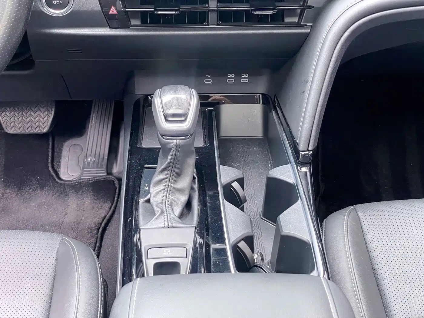 Toyota Camry 2025 2024 2.0GVP Luxury Edition