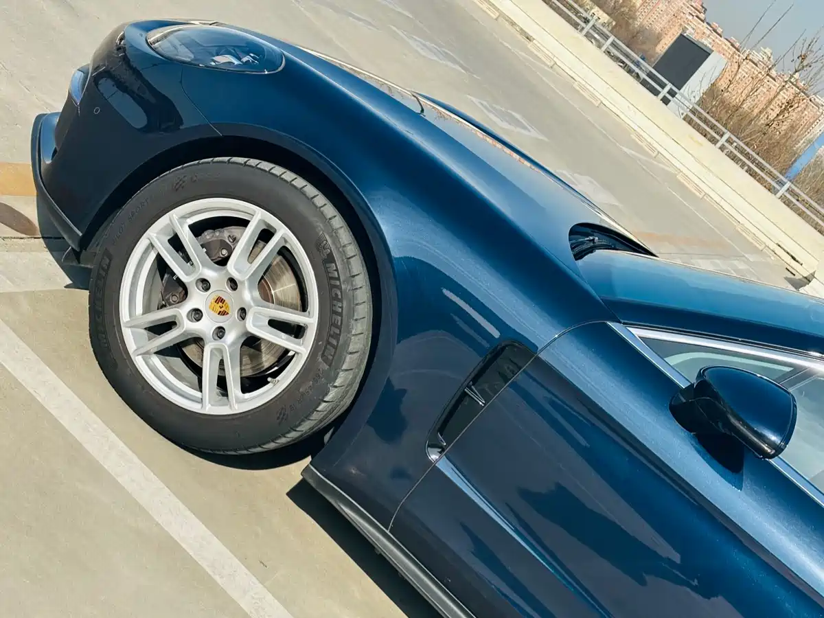 Porsche Panamera 2017 Panamera 3.0T фото 8