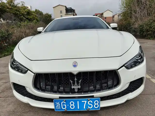 MASERATI GHIBLI