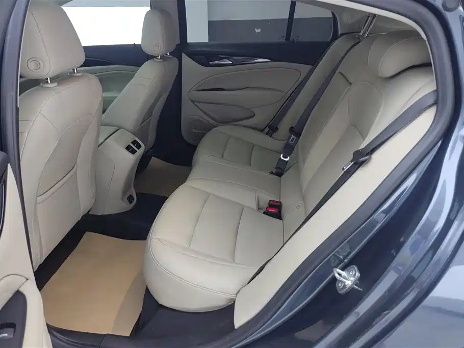 BUICK REGAL