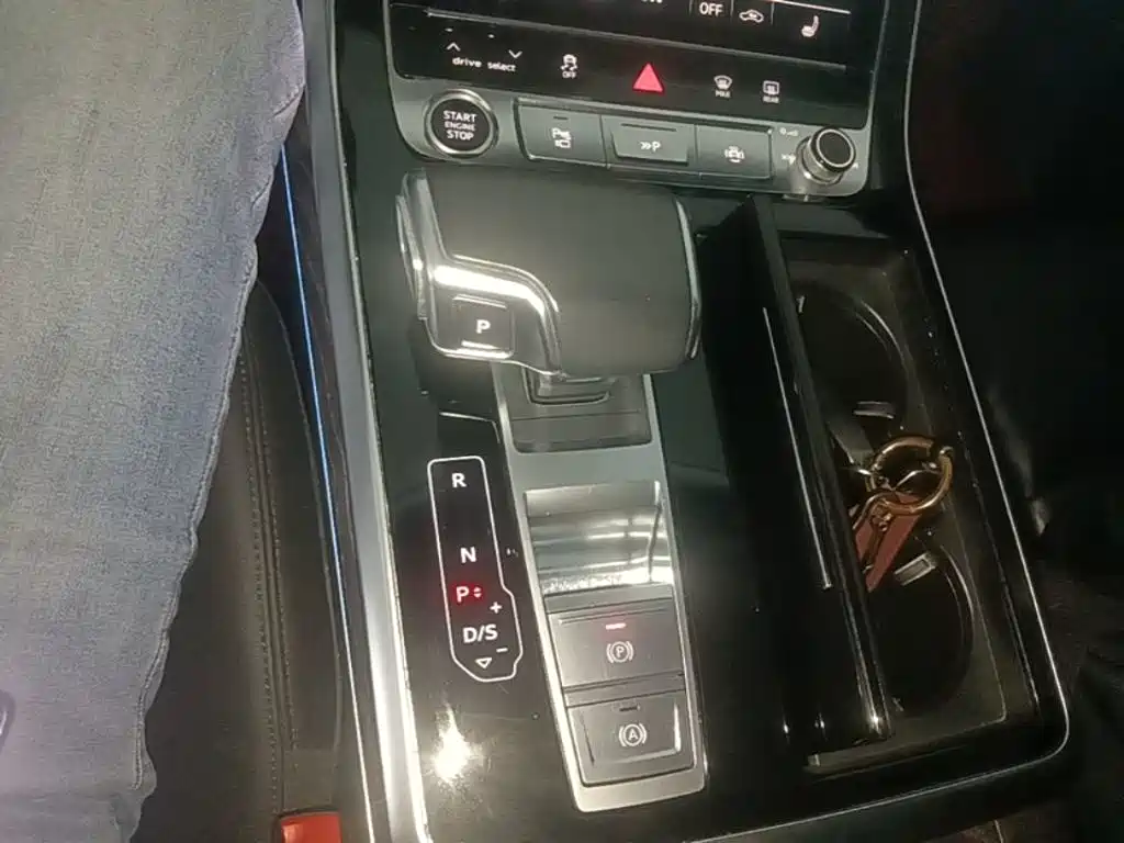 Audi Q8 2020 2021 Model 55 TFSI Luxury Dynamic