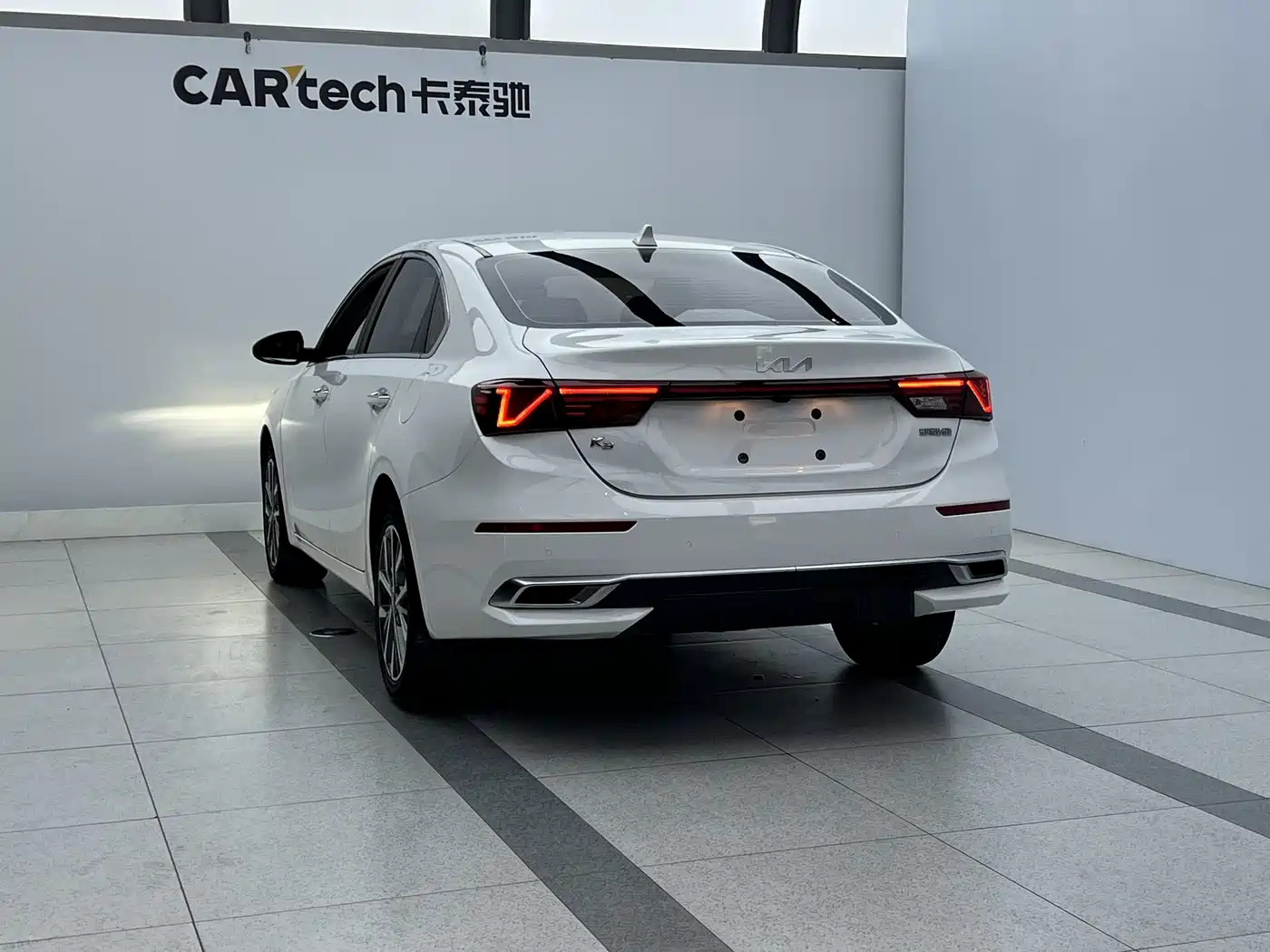 Kia K3 2021 Facelift 1.5L CVT Fashion Edition фото 3