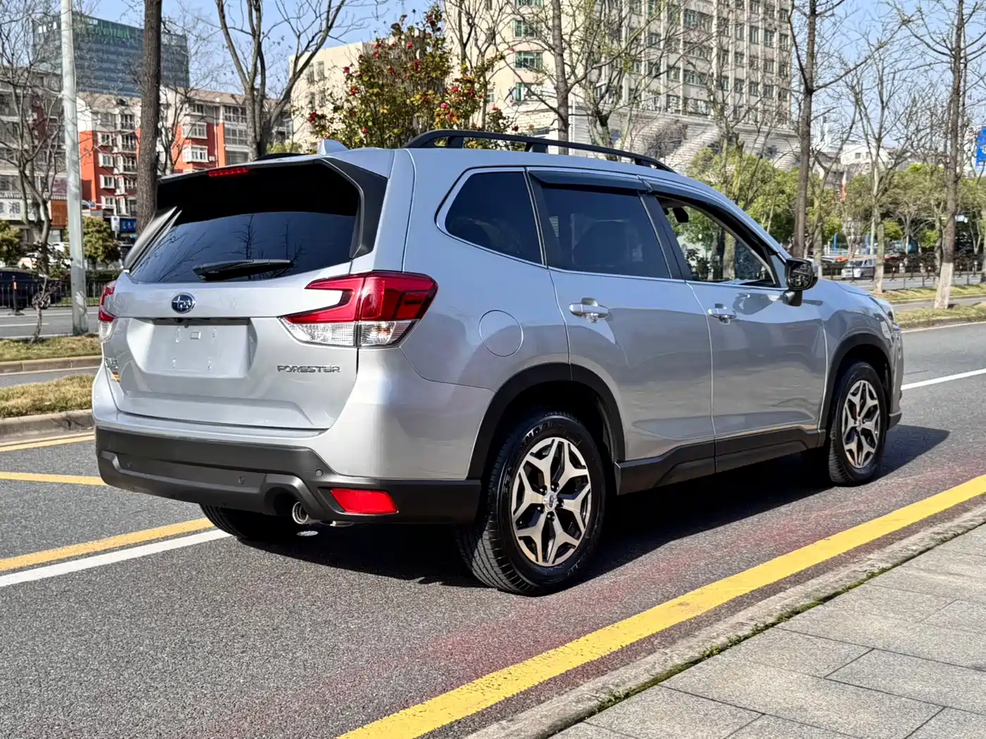 Subaru Forester 2022 2.0i AWD Luxury Edition with EyeSight фото 4