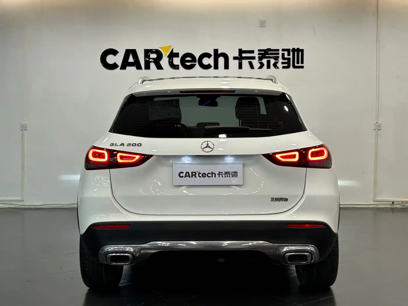MERCEDES-BENZ GLA
