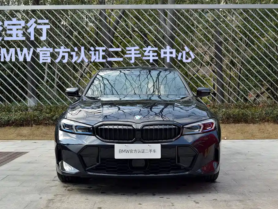 BMW 3 Series 2025 330Li Premium M Sport Night Edition фото 2