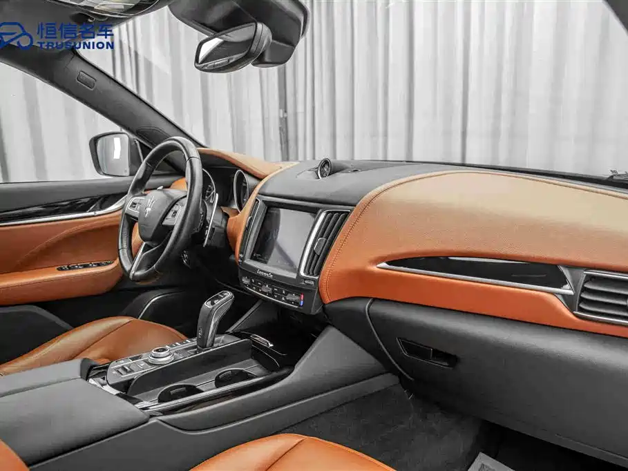 Maserati Levante 2019 3.0T Standard Edition China VI фото 14