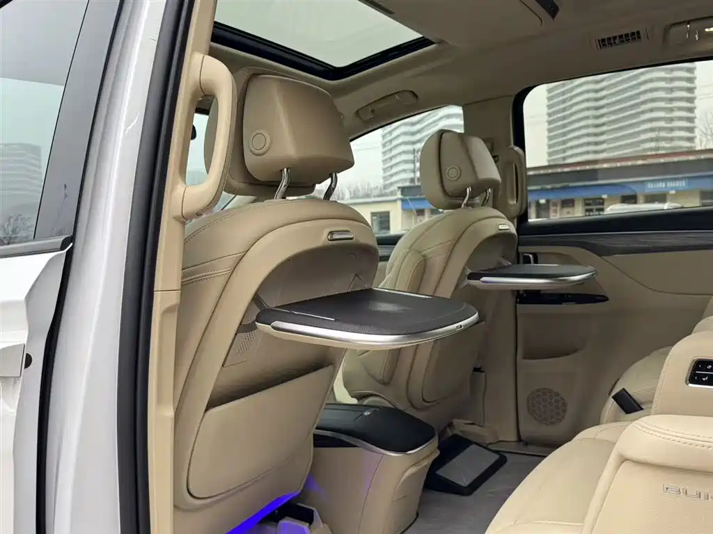 BUICK GL8 NEW ENERGY