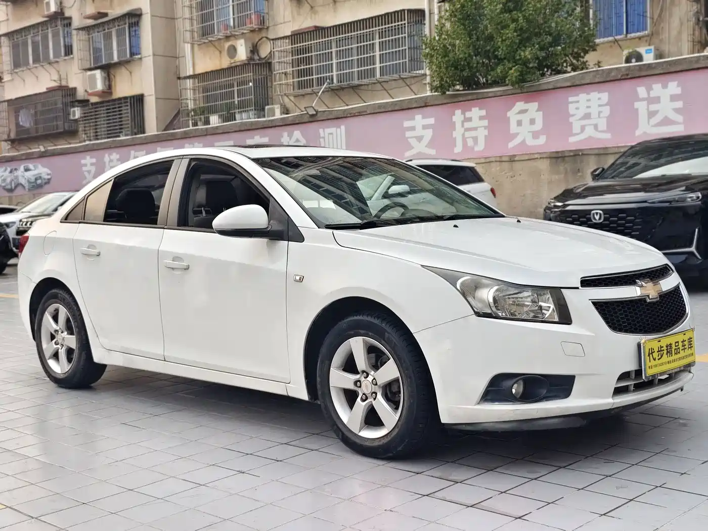 Chevrolet Cruze 2010 2009 1.8L SX AT