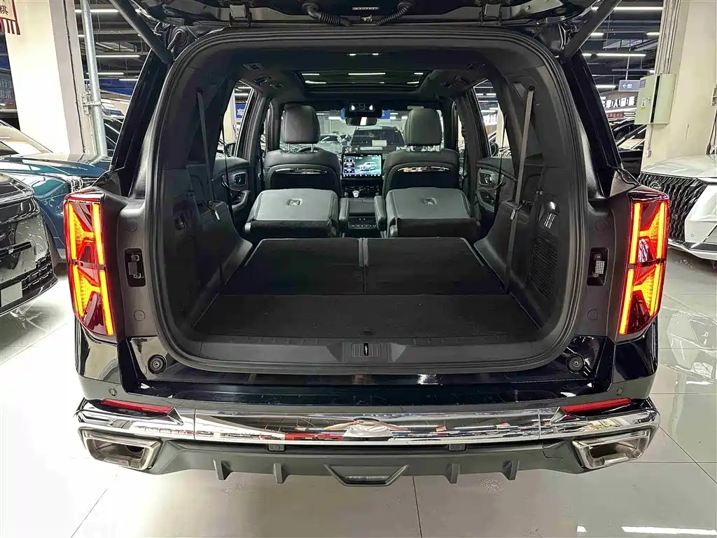GAC Trumpchi Trumpchi GS8 2022 Dual Engine Series 2.0TM 2WD Premium Edition (6-Seater) фото 34