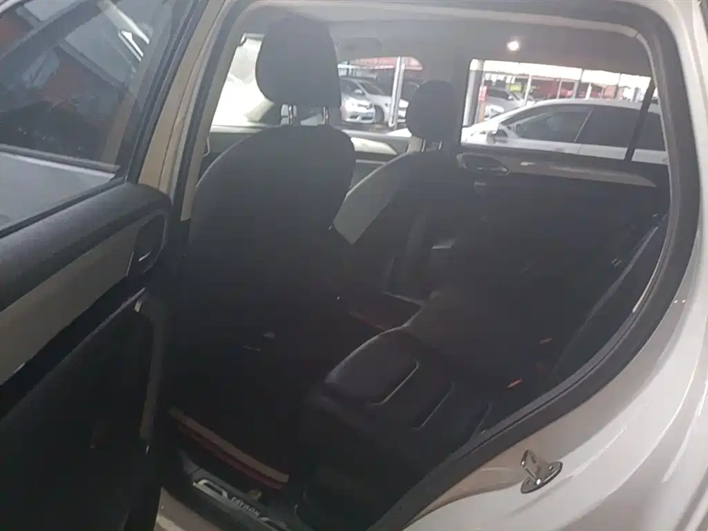 Volkswagen Tayron 2019 330TSI 4WD Luxury China V фото 17