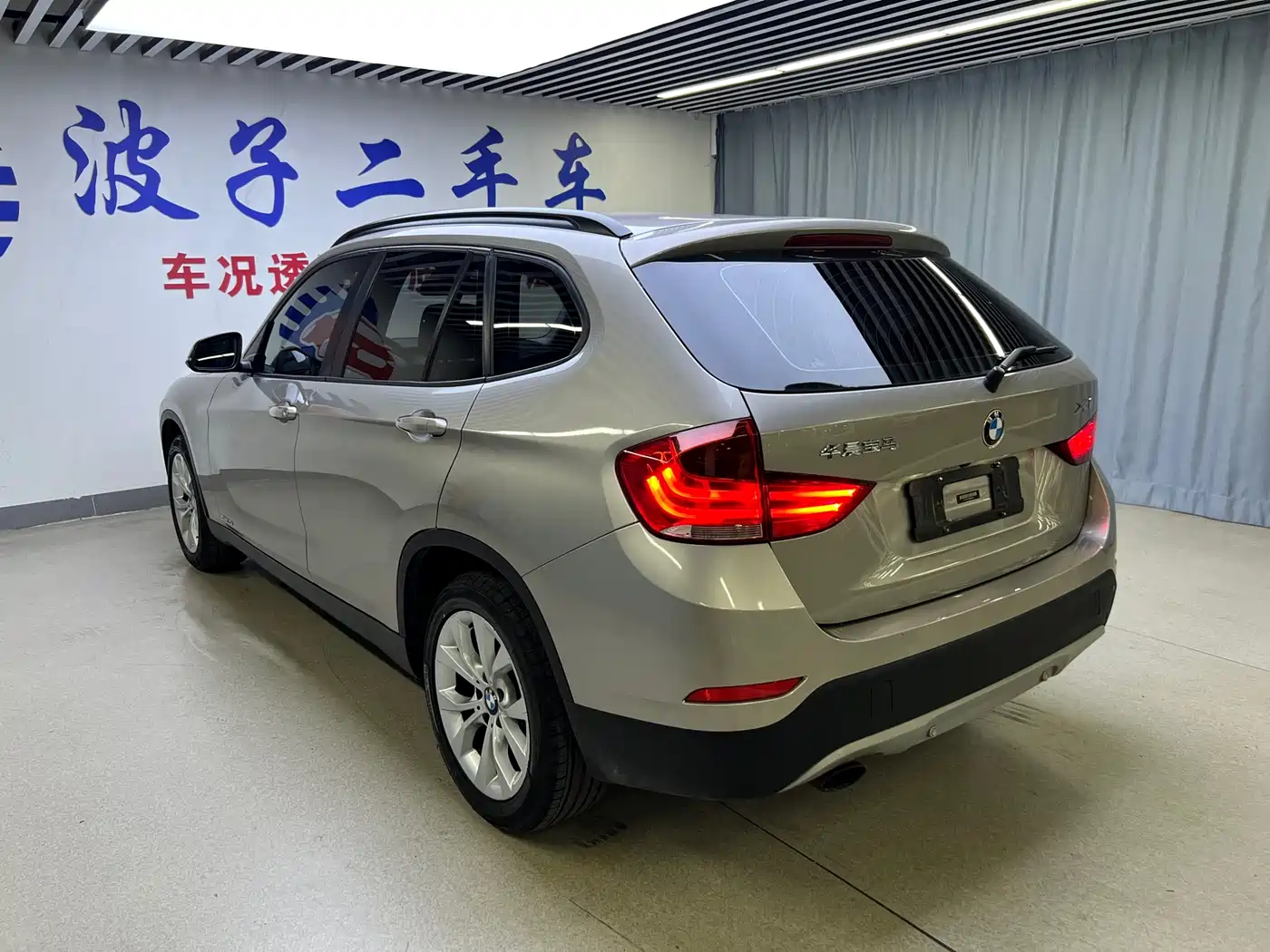 BMW X1 2013 sDrive18i Fashion фото 18