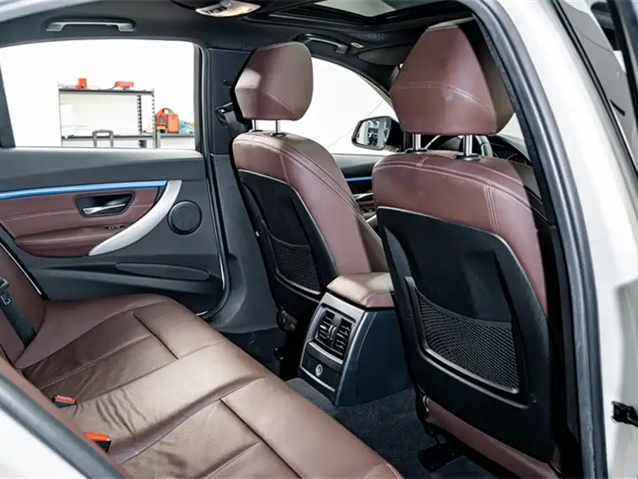 BMW 3 Series 2019 320i M Sport Package фото 21