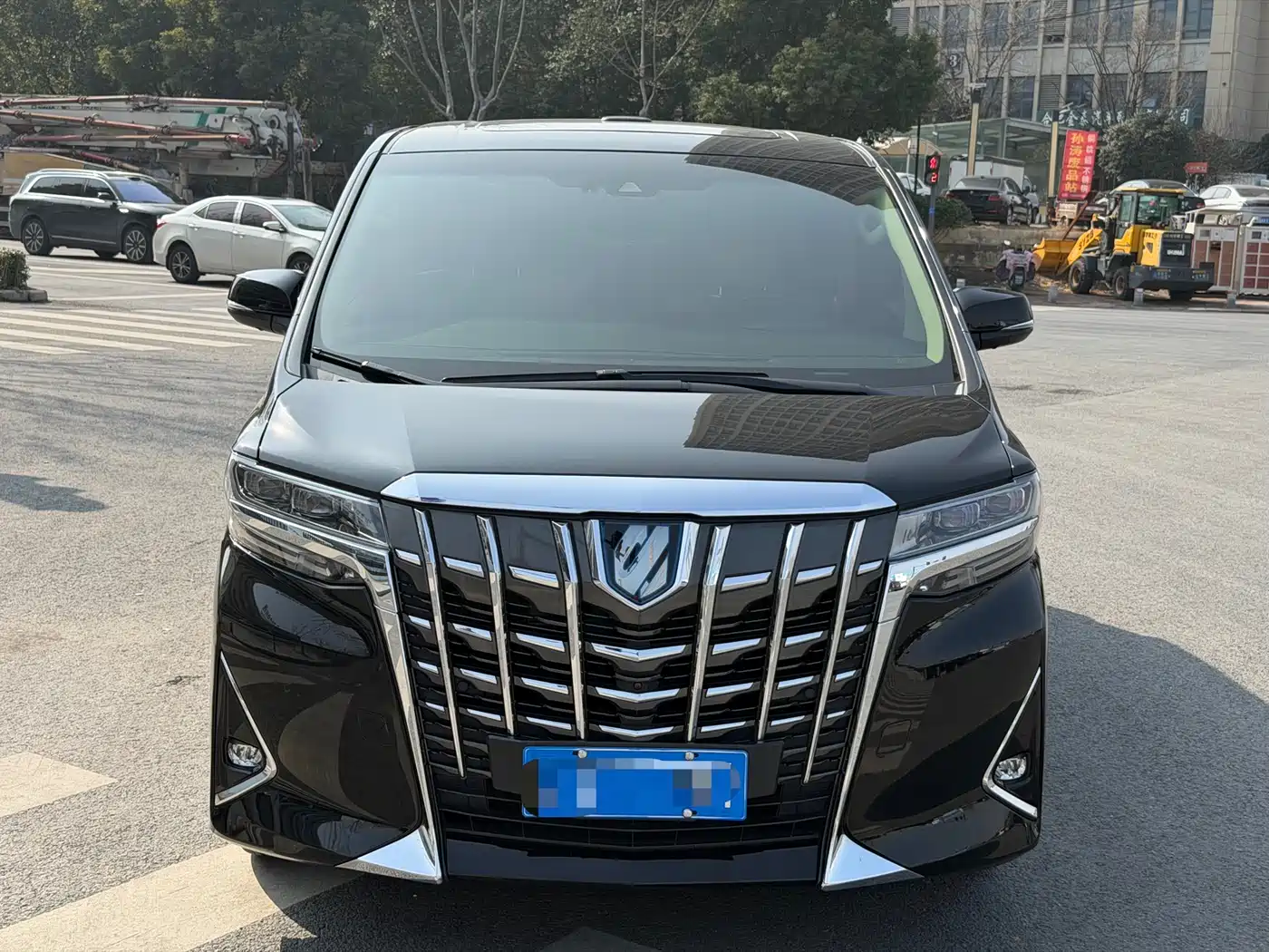 Toyota Alphard 2021 Hybrid 2.5L Ultimate фото 2