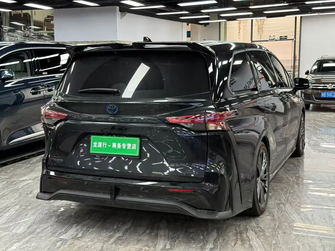 Toyota Sienna 2024 2.5L Hybrid Comfort Edition фото 12