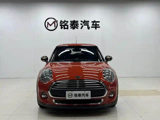 MINI 2018 1.5T ONE PLUS — фото 2